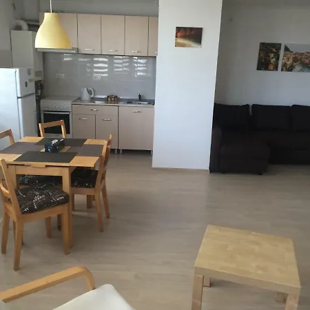 Escape Summerland Mamaia